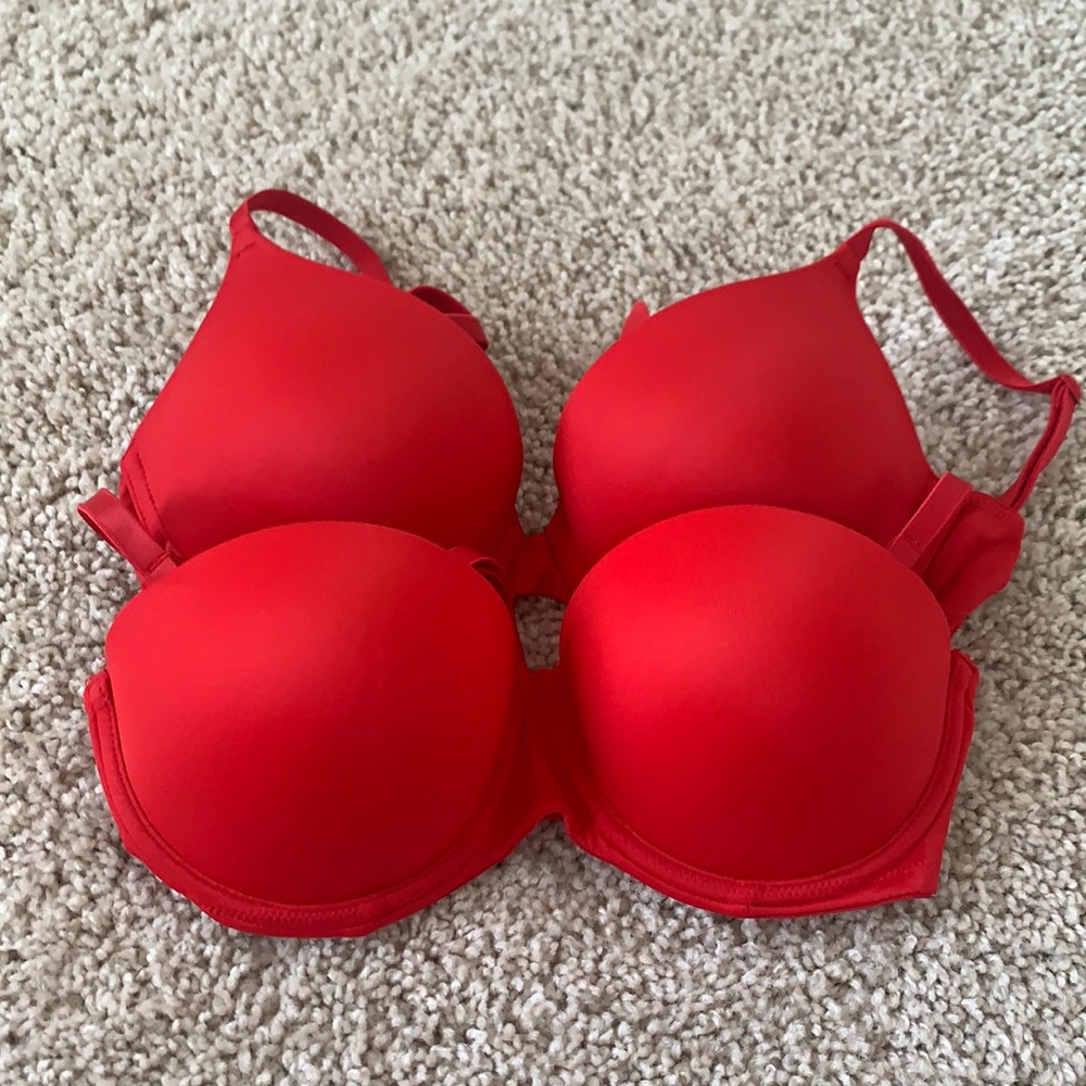 PINK wear everywhere bras